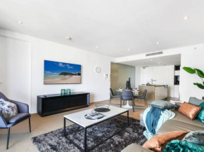 Oracle Broadbeach Gorgeous Modern 2 Bed 1 Bath Apartment